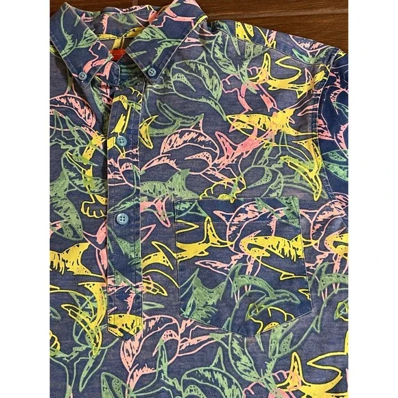Chubbies Men's Shirt M 1/4 Button Shark Print Beach Surf Stretch Short Sleeve - Picture 2 of 5